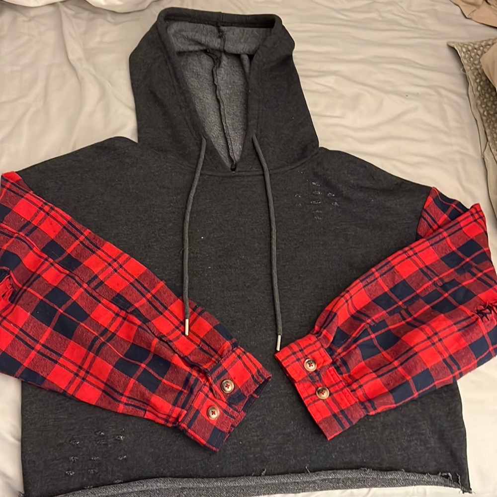 Cropped hoodie